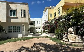 Hotel Leilani
